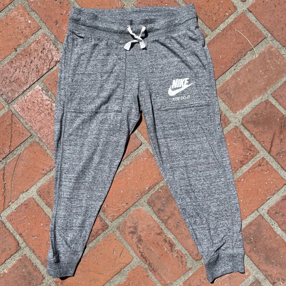 NIKE gray drawstring joggers